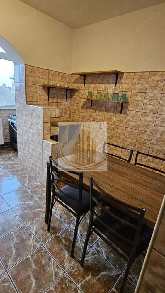 Apartament 3 camere + 2 băi | 70 mp | Decomandat | Zona Lunei