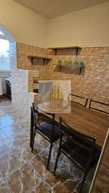 Apartament 3 camere + 2 băi | 70 mp | Decomandat | Zona Lunei
