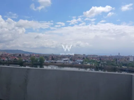 Penthouse cu terasă panoramică 90 mp și priveliște de vis