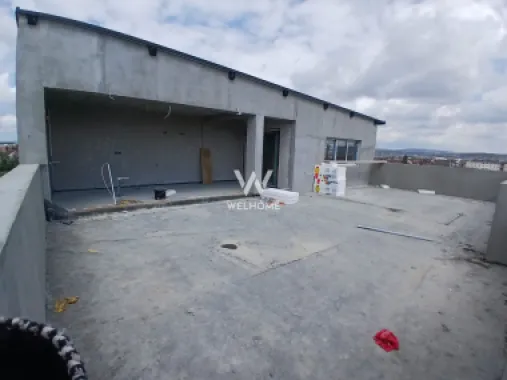 Penthouse cu terasă panoramică 90 mp și priveliște de vis