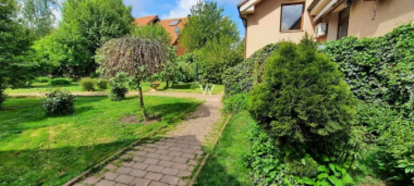 CASA LA CHEIE teren 1000 mp in Sibiu