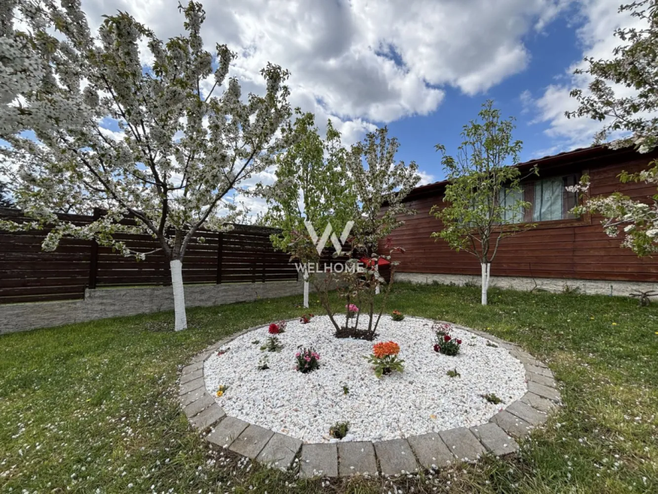 Casa 5 camere cu teren generos si CARPORT - Cartierul Arhitectilor