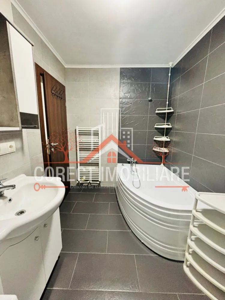 Apartament de vanzare cu 2 camere , cu vedere panoramica