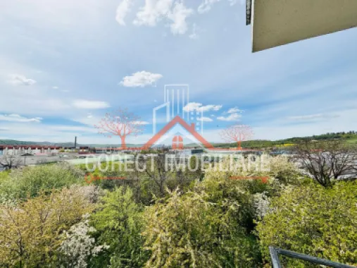 Apartament de vanzare cu 2 camere , cu vedere panoramica