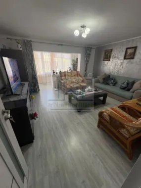 Logo Arhire Imobiliare logo