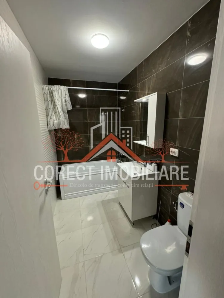 Apartament de vanzare in bloc nou - curte privata si panorama verde