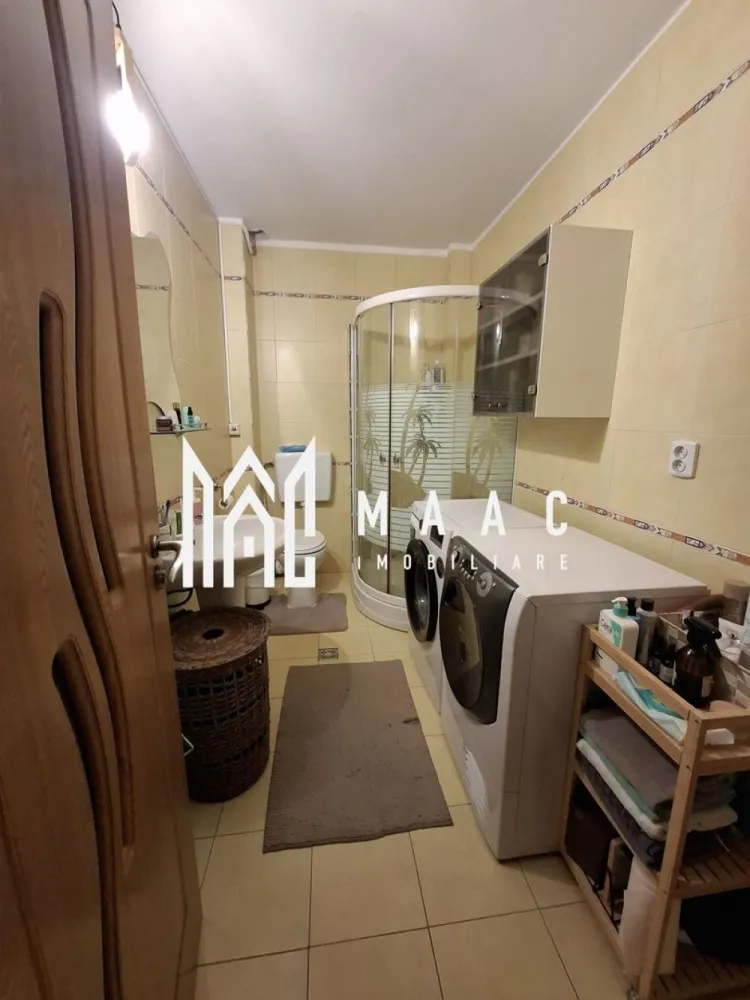 Apartament 2 camere | 47 mp | Zona Tilisca | - MAAC Imobiliare vă propune spre vânzare un apartament modern cu 2 camere, situat într-o zonă apreciată a orașului, în zona Belvedere.

Locuința are o suprafață utilă de 47 mp și este compartimentată eficient, oferind un spațiu confortabil și bine optimizat. Apartamentul se vinde complet mobilat și utilat modern, fiind pregătit pentru mutare imediată, fără investiții suplimentare.

Unul dintre principalele avantaje ale proprietății este accesul direct în grădină, ideal pentru relaxare, petrecerea timpului liber sau pentru familiile cu copii ori animale de companie.

Imobilul este amplasat într-o zonă liniștită, dar totodată bine conectată la punctele de interes ale orașului, oferind un echilibru perfect între confort și accesibilitate.

Caracteristici principale:
- 2 camere
- Suprafață utilă: 47 mp
- Mobilat și utilat modern
- Acces direct în grădină
- Zonă bună – Belvedere

Pentru mai multe detalii sau pentru programarea unei vizionări, vă stăm cu drag la dispoziție!
Va rugam sa specificati CP3049265