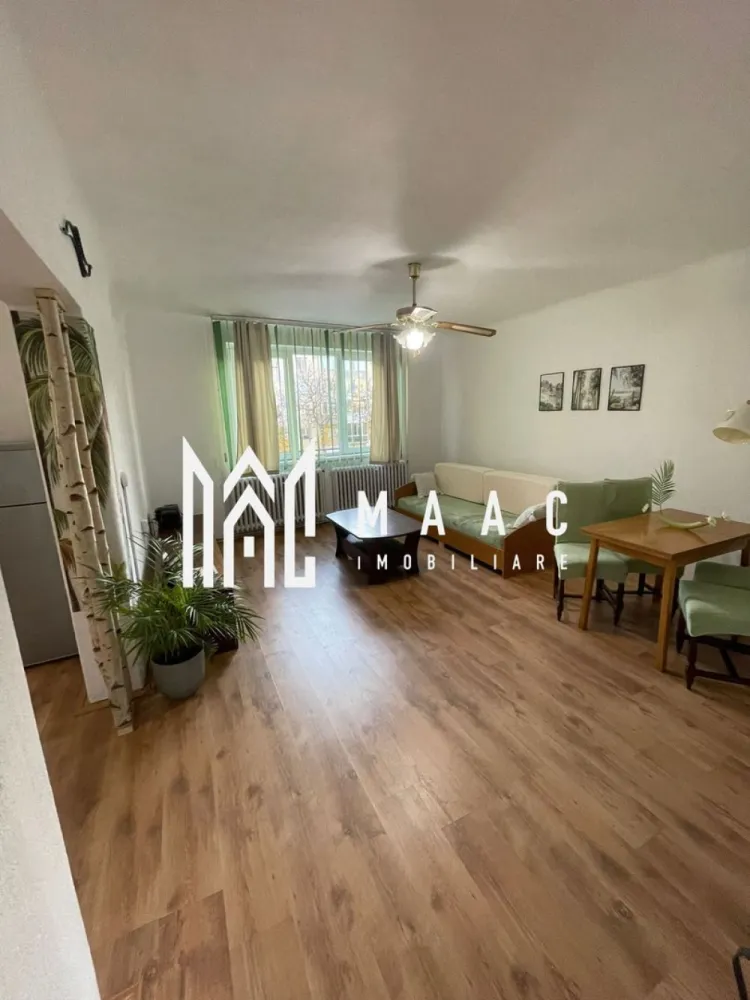 Apartament 3 camere | 80 mp | Terezian - MAAC Imobiliare oferă spre închiriere un apartament spațios și luminos, situat în zona Terezian Detalii proprietate: * Etaj: 2 * Suprafață utilă: 80 mp * Compartimentare: sufragerie, bucătărie, hol, baie, 2 dormitoare și balcon * Vedere panoramică atât la stradă, cât și spre dealurile din împrejurimi * Apartament însorit în toate camerele Dotări și finisaje: * Renovare completă în octombrie 2025 * Mobilat complet și utilat (frigider, mașină de spălat), fără TV * Gata pentru mutare imediată Avantaje zonă: * În apropiere de magazine, parc, școli, grădinițe, dispensare și mijloace de transport * Zonă liniștită, cu acces rapid spre centrul orașului Pentru mai multe detalii sau pentru programarea unei vizionări, vă rugăm să contactați MAAC Imobiliare specificand ID: 2794829 }}