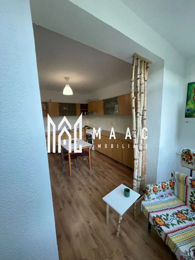 Apartament 3 camere | 80 mp | Terezian - MAAC Imobiliare oferă spre închiriere un apartament spațios și luminos, situat în zona Terezian Detalii proprietate: * Etaj: 2 * Suprafață utilă: 80 mp * Compartimentare: sufragerie, bucătărie, hol, baie, 2 dormitoare și balcon * Vedere panoramică atât la stradă, cât și spre dealurile din împrejurimi * Apartament însorit în toate camerele Dotări și finisaje: * Renovare completă în octombrie 2025 * Mobilat complet și utilat (frigider, mașină de spălat), fără TV * Gata pentru mutare imediată Avantaje zonă: * În apropiere de magazine, parc, școli, grădinițe, dispensare și mijloace de transport * Zonă liniștită, cu acces rapid spre centrul orașului Pentru mai multe detalii sau pentru programarea unei vizionări, vă rugăm să contactați MAAC Imobiliare specificand ID: 2794829 }}