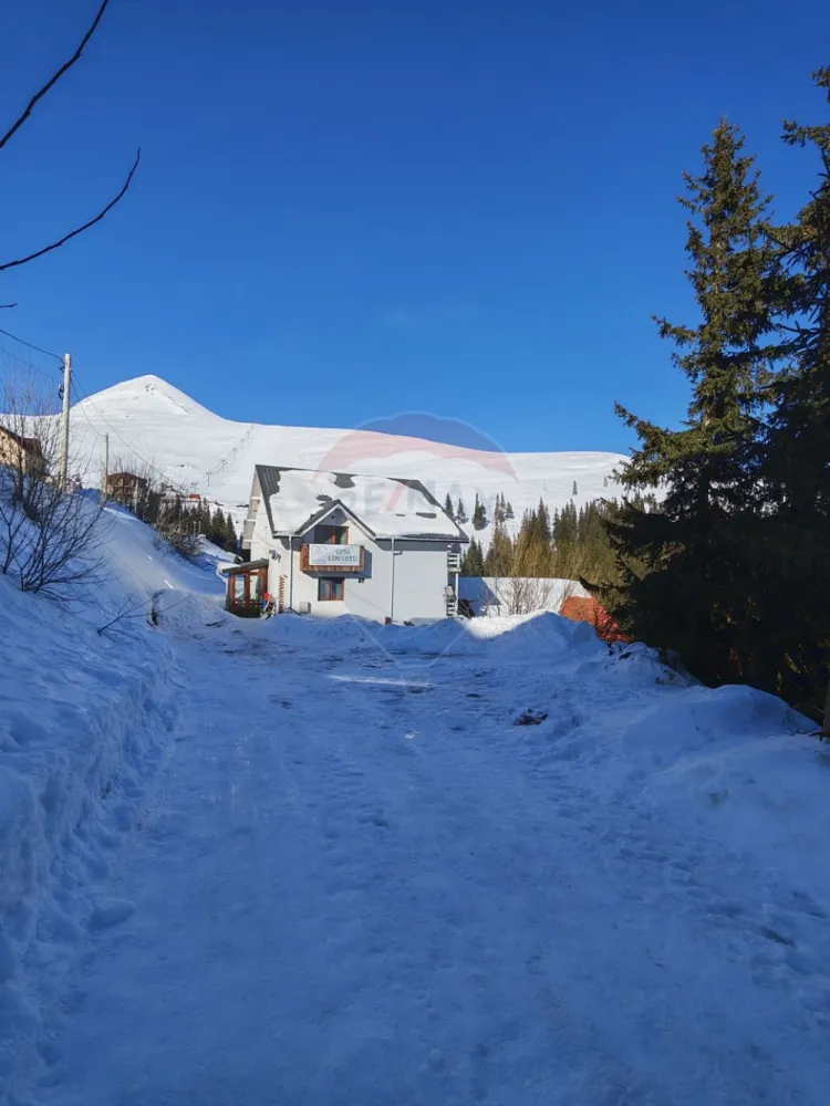 Cabană/Pensiune exclusivistă în Rânca