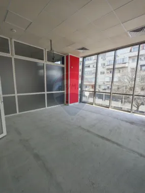 Spațiu de birouri ultracentral ideal pentru echipe mari/sediu firmă