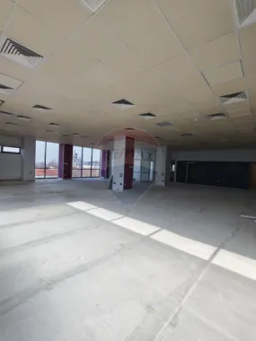 Spațiu de birouri ultracentral ideal pentru echipe mari/sediu firmă