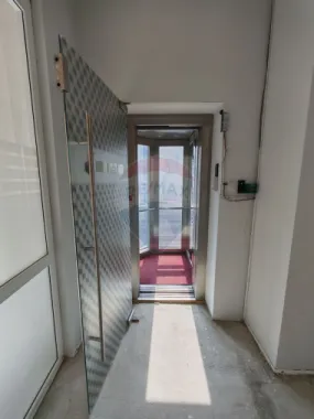 Spațiu de birouri ultracentral ideal pentru echipe mari/sediu firmă