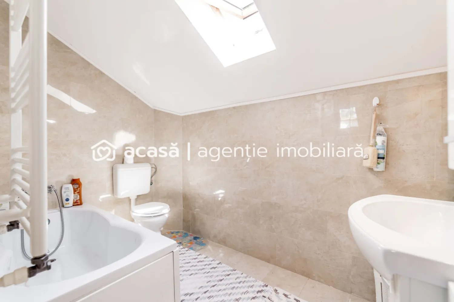 Apartament cu 2 dormitoare și loc de parcare - 0% COMISION