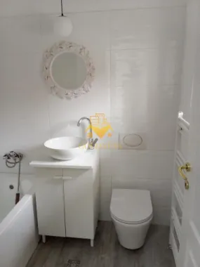 3 camere, moder, curte 105 mp, Parcul Central, Polivalenta, central