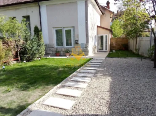 3 camere, moder, curte 105 mp, Parcul Central, Polivalenta, central