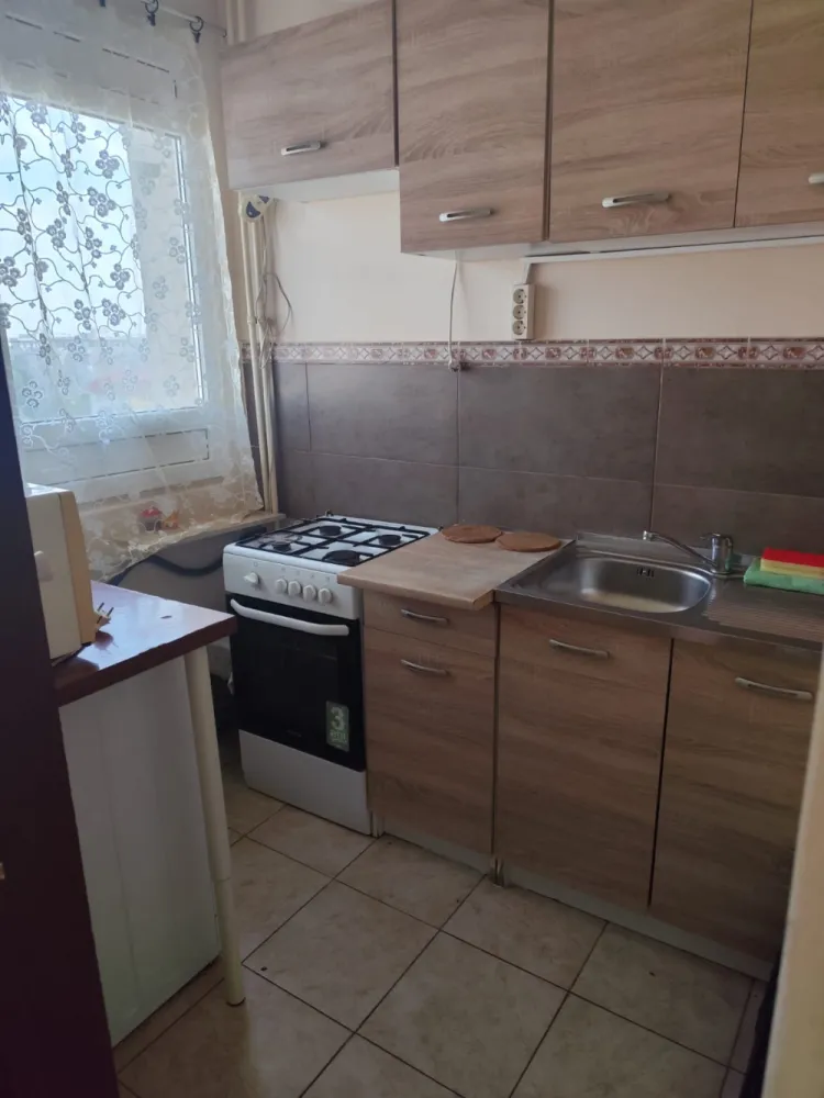 Proprietar – Garsonieră Dristor 2 Bucuresti, sector 3, chiar la metrou – 350€ negociabil