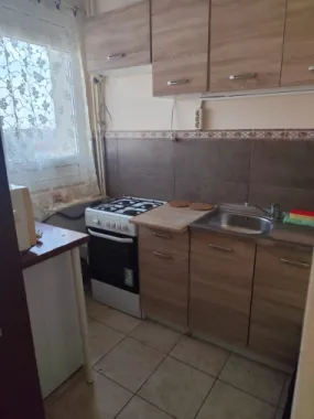 Proprietar – Garsonieră Dristor 2 Bucuresti, sector 3, chiar la metrou – 350€ negociabil