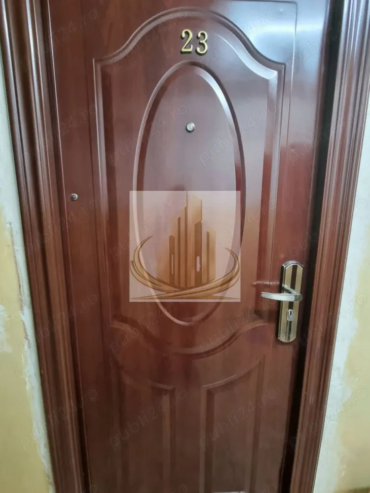 De Inchiriat Garsoniera 16mp zona UMT - Agenția Grand Mobilis Imobiliare oferă spre închiriere o garsonieră situată la parter, complet mobilată și utilată, ideală pentru o persoană sau un cuplu. 💰 Preț: 200 euro/lună + garanție 📍 Zonă liniștită, aproape de natură ID intern CP3055480 }}