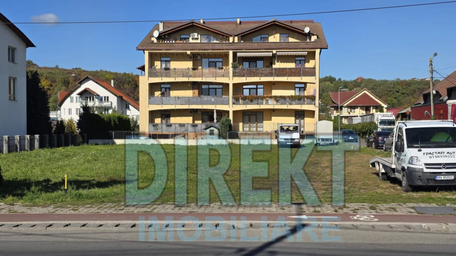 Teren intravilan , zona Sanovil , cu deschidere la DN ! - Oportunitate de investiție Teren pentru dezvoltare imobiliară în Bistrita , zona Clinica Sanovil, ideal constructie bloc , sediu firma , clinica , etc . Vă prezentăm spre achiziție un teren excelent poziționat în zona Clinica Sanovil, ideal pentru dezvoltări rezidențiale mixte (locuințe + spații comerciale la parter). Localizare premium: – La doar 200 m de Clinica Sanovil , cu deschidere la DN care face legautura intre Bistrita si Cluj Napoca . – În imediata apropiere a Depozitului Macon , zonă cu infrastructură modernizată și în continuă expansiune. Caracteristici teren: Suprafață: 1400 mp Regim de înălțime cf PUZ aprobat prin HCL 937/2021: D +P+4E +2ER Acces din DN + Drum acces secundar , Post Trafo , Toate utilitatile pe teren . POT (Procent de Ocupare a Terenului): 35% CUT (Coeficient de Utilizare a Terenului): 1,8 % Avantaje: Zonă cu cerere crescută pe segmentul rezidential, inchirieri. Acces facil către toate punctele de interes din oraș. Investiție cu potențial ridicat de profitabilitate datorită amplasării și regimului urbanistic permisiv. Pentru mai multe detalii sau pentru programarea unei vizionări, vă rugăm să ne contactați. }}