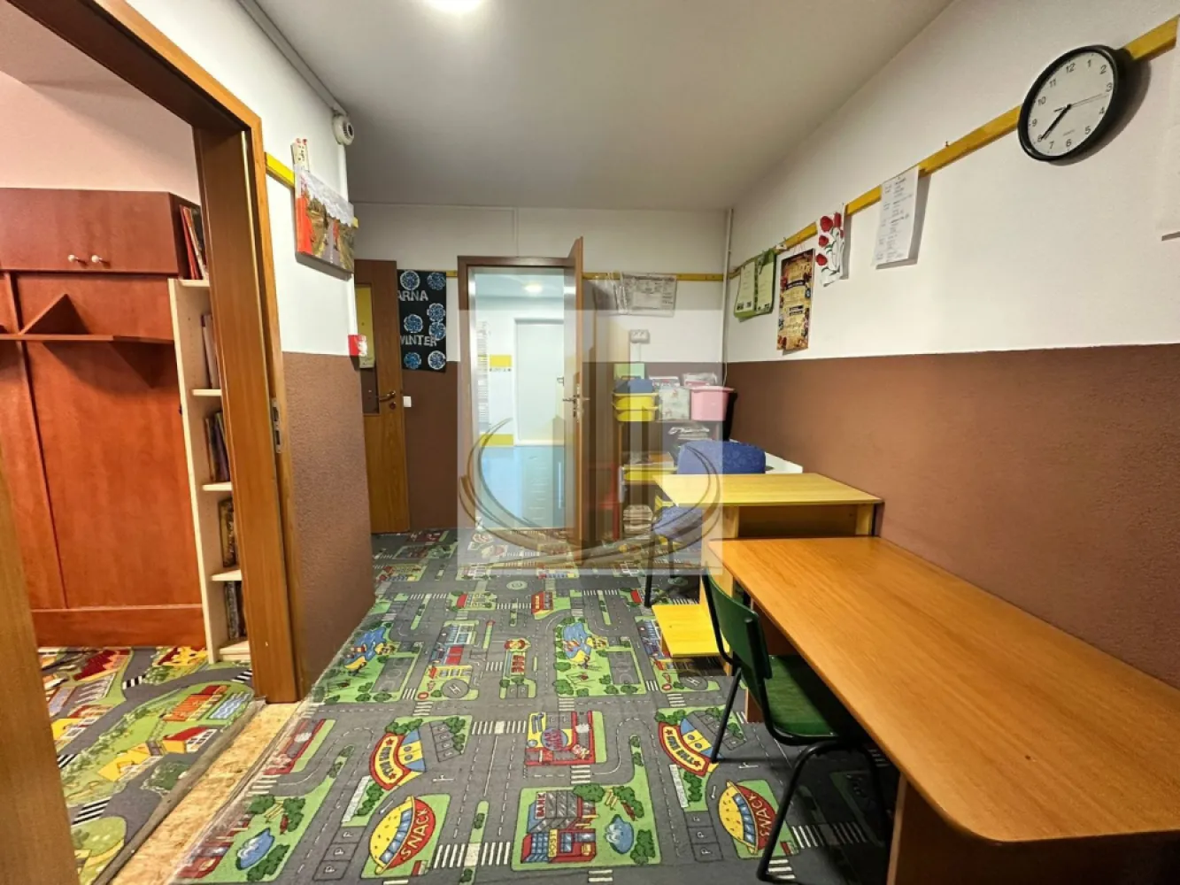Clinică, pensiune, birouri sau investiție | Locație de top 17 CAMERE