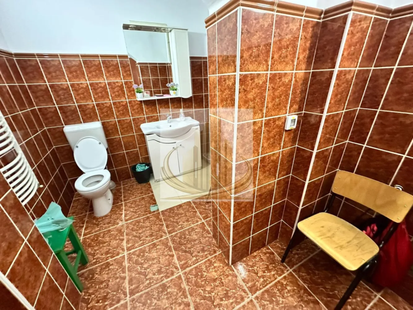 Clinică, pensiune, birouri sau investiție | Locație de top 17 CAMERE