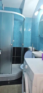 Garsonieră de închiriat – Micro 40, etaj 2, 20 mp + balcon