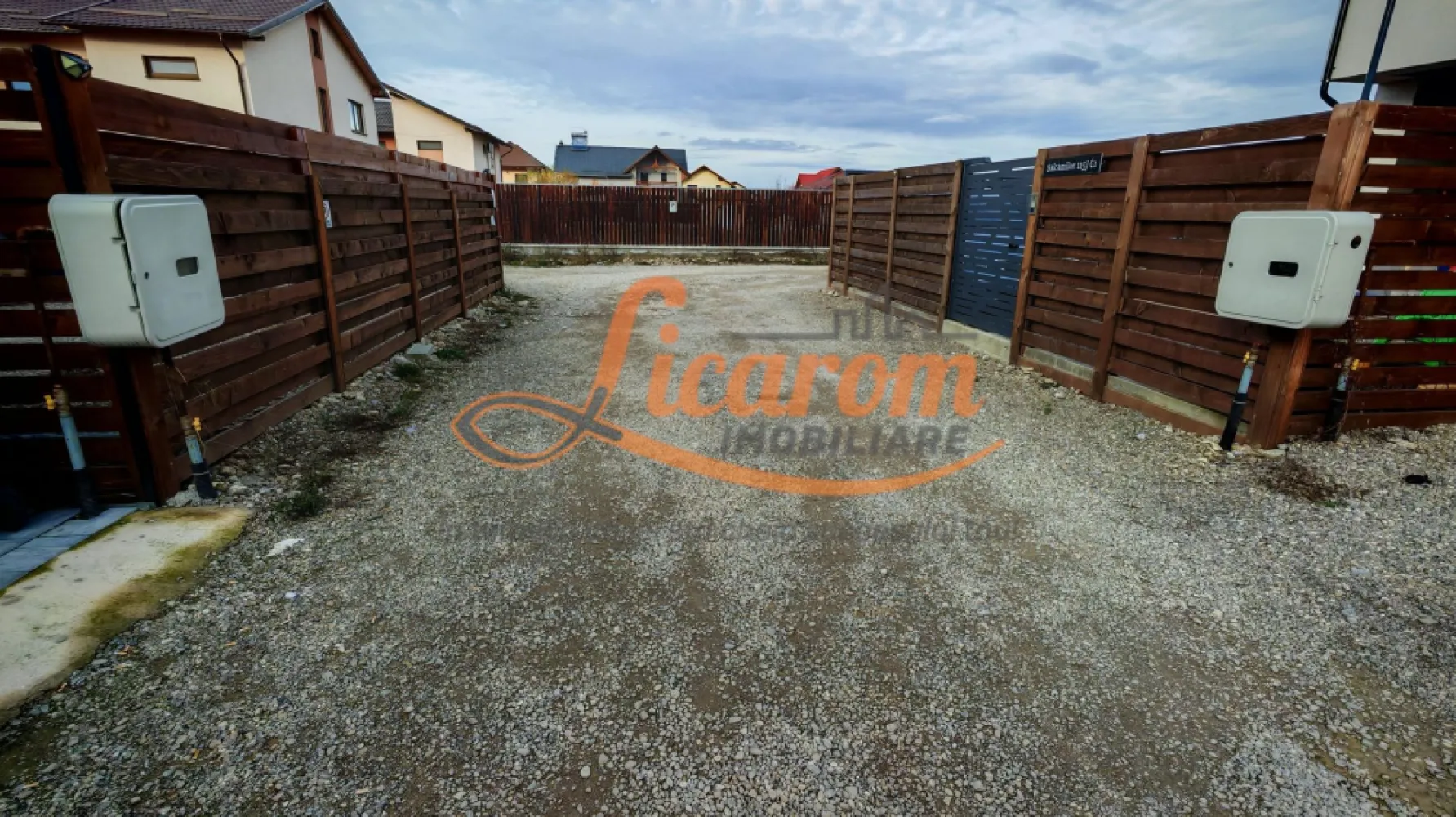 IZVOR TARLUNGENI - Duplex P+E, 4 camere "la Cheie".COMISION 0