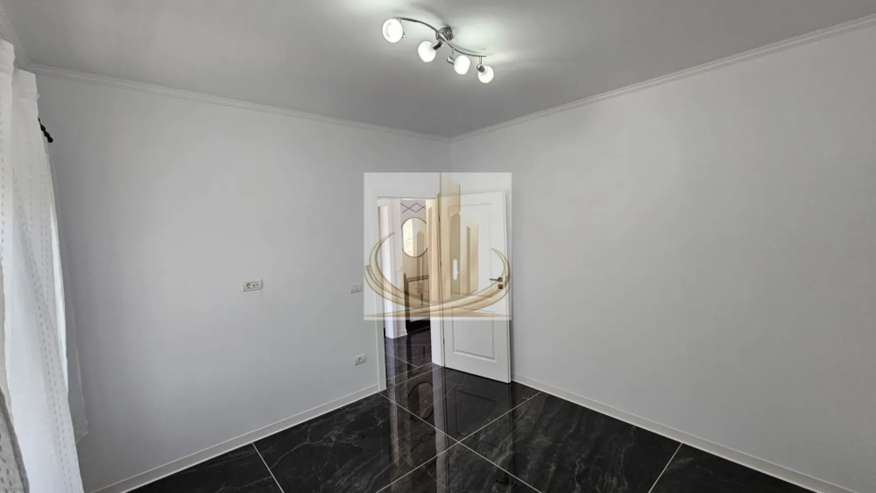 Duplex Modern | 150 mp utili | Curte 300 mp | 3 Parcări | Dumbrăvița