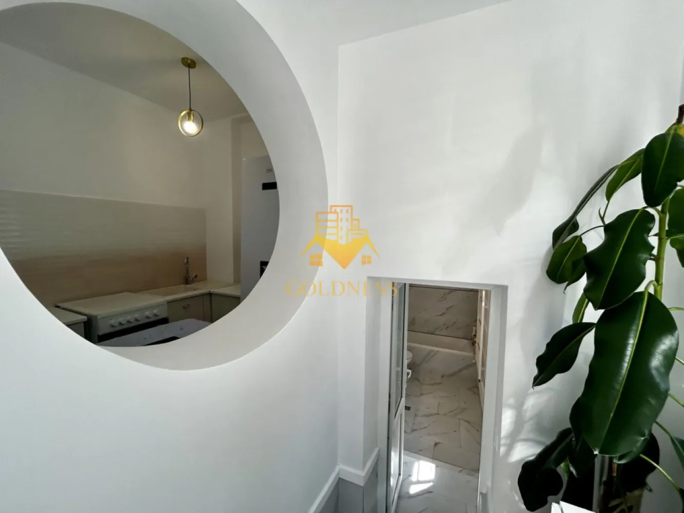 3 camere, modern, curte 105 mp, Parcul Central, Polivalenta, central
