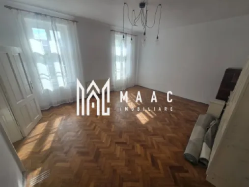Apartament la casa cu 3 camere si curte Strada Bucegi