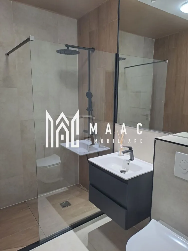 Spațiu birouri | 3 camere | 66MPU | Doamna Stanca - MAAC Imobiliare vă propune spre închiriere un spațiu de birouri modern, situat în zona Doamna Stanca, într-un imobil nou, ideal pentru desfășurarea activităților profesionale.

Proprietatea este amplasată la parterul unui bloc cu 3 etaje, beneficiind de acces facil și vizibilitate bună, fiind potrivită pentru birouri, agenții sau firme de servicii.

Detalii generale:
* suprafață utilă: 66 mp
* poziționare: parter / imobil nou 3 etaje

Compartimentare:
* hol de acces
* 3 camere luminoase
 * una dintre camere dispune de bucătărie mobilată și utilată
* 3 balcoane (cu acces din fiecare cameră)
* baie

Dotări și avantaje:
* finisat la cheie
* încălzire în pardoseală
* spațiu luminos și bine compartimentat
* posibilitate de personalizare în funcție de activitate
* loc de parcare inclus
* acces facil, drumuri amenajate și iluminat stradal

Condiții:
* se percepe garanție în cuantumul unei chirii lunare

Pentru mai multe detalii sau pentru programarea unei vizionări, vă rugăm să ne contactați și să menționați codul ID : CP3047112