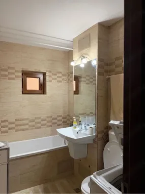 De inchiriat apartament 2 camere I.C. Frimu, 400 euro