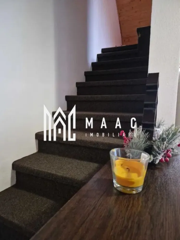 Apartament 3 camere | Curte comuna | P+M | 140 MP | Selimbar - MAAC Imobiliare vă prezintă spre vânzare un apartament la casă, situat în Selimbar, într-o zonă liniștită și bine conectată la facilitățile urbane.

Caracteristici:
Apartament la casă, dispus pe parter și mansardă.
Suprafață utilă de aproximativ 140 mp.
Parter de 60 mp + mansardă intabulată.
Pivniță de 11 mp inclusă.
Curte comună cu doar 2 vecini.

Compartimentare:
Parter
Living.
Bucătărie.
Baie.
Acces către pivniță.

Mansardă:
Două camere intabulate, ideale pentru dormitoare sau spațiu de lucru.

Dotări și confort:
Centrală termică proprie.
Încălzire prin calorifere.

Mobilare și utilare:
Se vinde mobilat, conform fotografiilor.
Locuință pregătită pentru mutare imediată.

Avantaje proprietate:
Suprafață distribuită pe două niveluri.
Pivniță utilă pentru depozitare.
Curte comună restrânsă, cu doar 2 vecini.
Ideal atât pentru locuit, cât și pentru investiție.

Avantaje locație:
Zonă bine dezvoltată, cu acces rapid către magazine, școli și mijloace de transport.

Pentru mai multe detalii precizati telefonic ca ati vazut anuntul cu ID: CP3052217