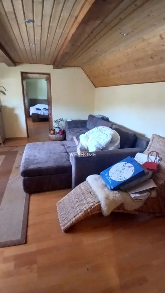 Casă individuală de vânzare în Șura Mare – ideală pentru 2-3 familii