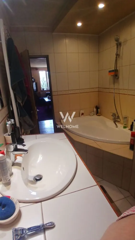 Casă individuală de vânzare în Șura Mare – ideală pentru 2-3 familii