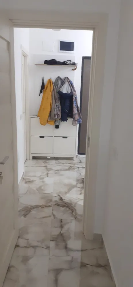 Apartament 3 camere ,81 mp, 2 băi ,2 balcoane ,centrala proprie
