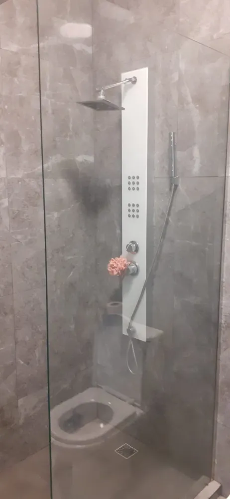 Apartament 3 camere ,81 mp, 2 băi ,2 balcoane ,centrala proprie