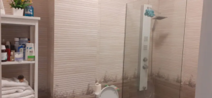 Apartament 3 camere ,81 mp, 2 băi ,2 balcoane ,centrala proprie