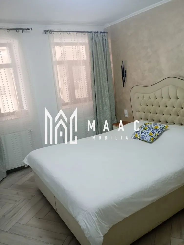 Imobil 2 unități | 65 MPU | Intrări separate | Centrul Sibiului - MAAC Imobiliare va propune spre vanzare imobil situat în zona centrală a orașului Sibiu, ideal atât pentru locuință, cât și pentru investiție. Proprietatea este compusă din două apartamente, suprafață utilă de 65 mp, cu intrări separate și utilități individuale, oferind astfel independență totală între unități. Compartimentarea este practică și permite utilizarea eficientă a spațiului, iar datorită poziționării excelente în centrul orașului, apartamentele sunt pretabile pentru regim hotelier, fiind o oportunitate foarte bună pentru cei interesați de investiții în domeniul turistic. Imobilele se vând exact ca în poze, complet mobilate și utilate (dacă este cazul), fără necesitatea unor investiții suplimentare imediate. Avantaje: Zonă centrală, cu acces facil la puncte de interes Două unități locative independente Utilități separate Potențial ridicat pentru închiriere în regim hotelier Gata de utilizare / închiriere Pentru mai multe detalii precizati telefonic ca ati vazut anuntul cu ID : CP2903532.