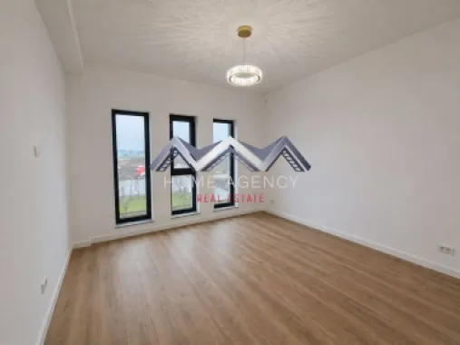 Casă single P+1+Pod în Otopeni