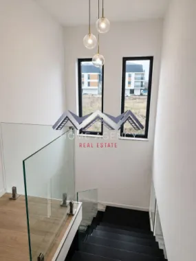 Casă single P+1+Pod în Otopeni