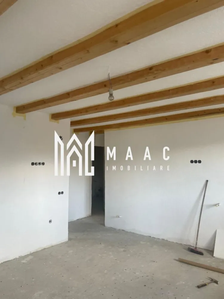 Casă individuală I 240 MPU I Teren 650 MP I Cornețel-Sibiu - MAAC Imobiliare va propune spre vanzare o casă individuală spațioasă, situată în Cornețel, la doar 15 km de Sibiu – ideală pentru cei care își doresc liniște, aer curat și acces rapid către oraș. Detalii proprietate: Suprafață utilă: 240 mp Compartimentare: 4 camere decomandate 3 băi 2 dressing-uri 2 balcoane Pivniță Garaj Teren: Suprafață teren: 650 mp Posibilitate extindere teren până la 1500 mp Stadiu și construcție: Construcție nouă Se predă la stadiul de „alb”, exact ca în fotografii Ideală pentru personalizare după propriul gust Alte informații: Toate actele sunt în regulă Se poate achiziționa și prin credit ipotecar Această proprietate reprezintă o alegere excelentă pentru o locuință de familie, oferind spațiu generos atât în interior, cât și în exterior. Pentru mai multe detalii si programarea unei vizionari va rugam sa specificati ID: CP3062621. }}