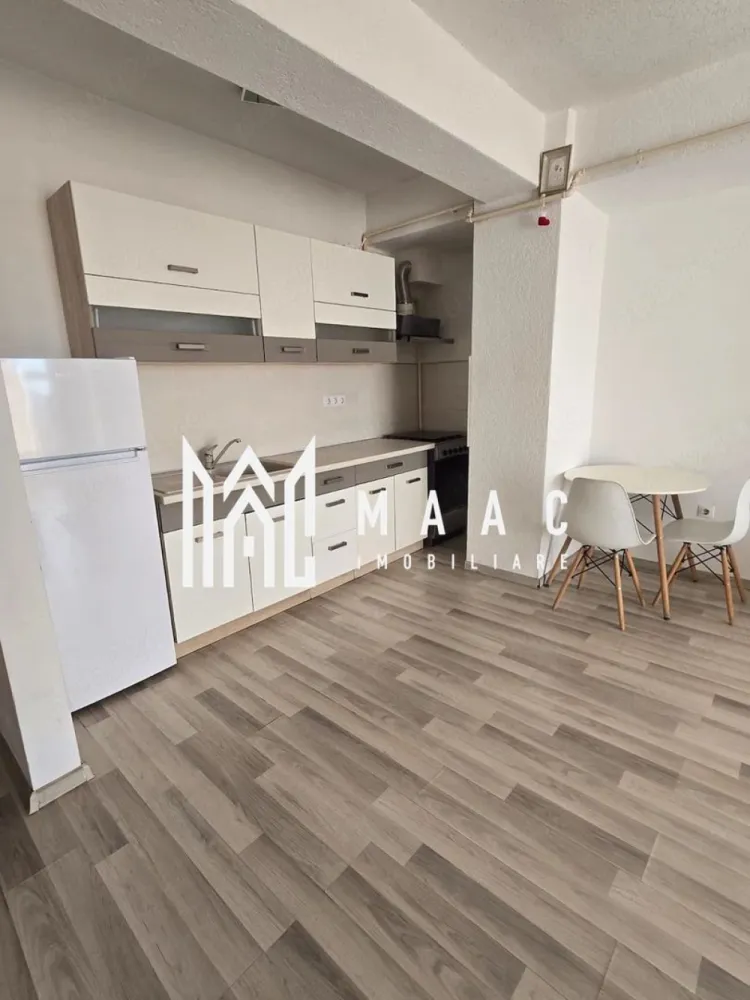 Apartament 2 camere | zona Dedeman Doamna Stanca - MAAC Imobiliare oferă spre închiriere un apartament cu 2 camere, situat pe strada Doamna Stanca, în Șelimbăr, cu acces facil către Sibiu.

🏡 Detalii apartament
Suprafață utilă: 55 mp
Living open-space cu bucătărie
Dormitor
Baie
Balcon
Complet mobilat și utilat
📍 Alte informații
Apartamentul este disponibil imediat
Se percepe garanție echivalentă cu o lună de chirie
Nu se acceptă animale de companie
Nu se acceptă fumători
Pentru mai multe detalii sau pentru a programa o vizionare, vă rugăm să menționați telefonic ID-ul anunțului: CP3062781