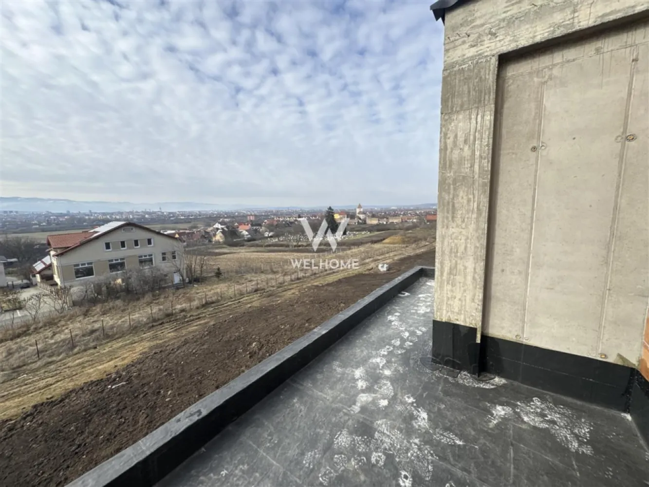 Casa de vanzare – concept modern, priveliste deosebita – 147 mp utili