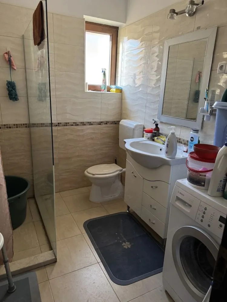 Casa cu etaj 5 camere in Satu Mare
