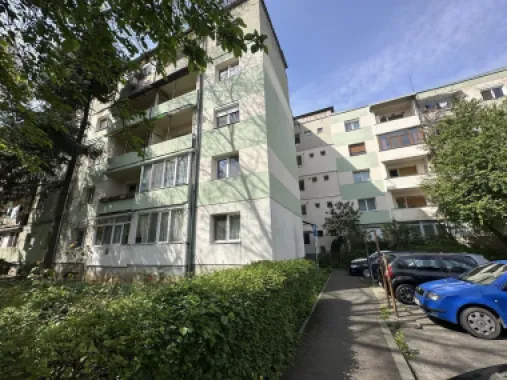 Agentia imobiliara BRASADAS vinde ap 2 cam et. 2/4 Micro 15.