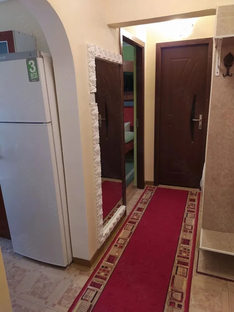 Vand apartament 2 camere decomandate, M15, etajul 7, lifturi noi