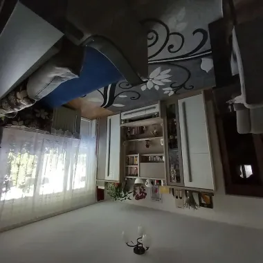 Apartament cu 2 camere de vanzare pe strada Careiului vizavi cu Nepi Shopping Plaza.