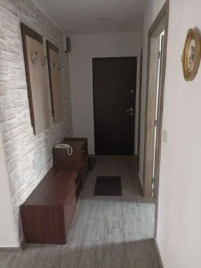 BRASADAS vinde ap 3 camere, zona soarelui etaj 1/4.